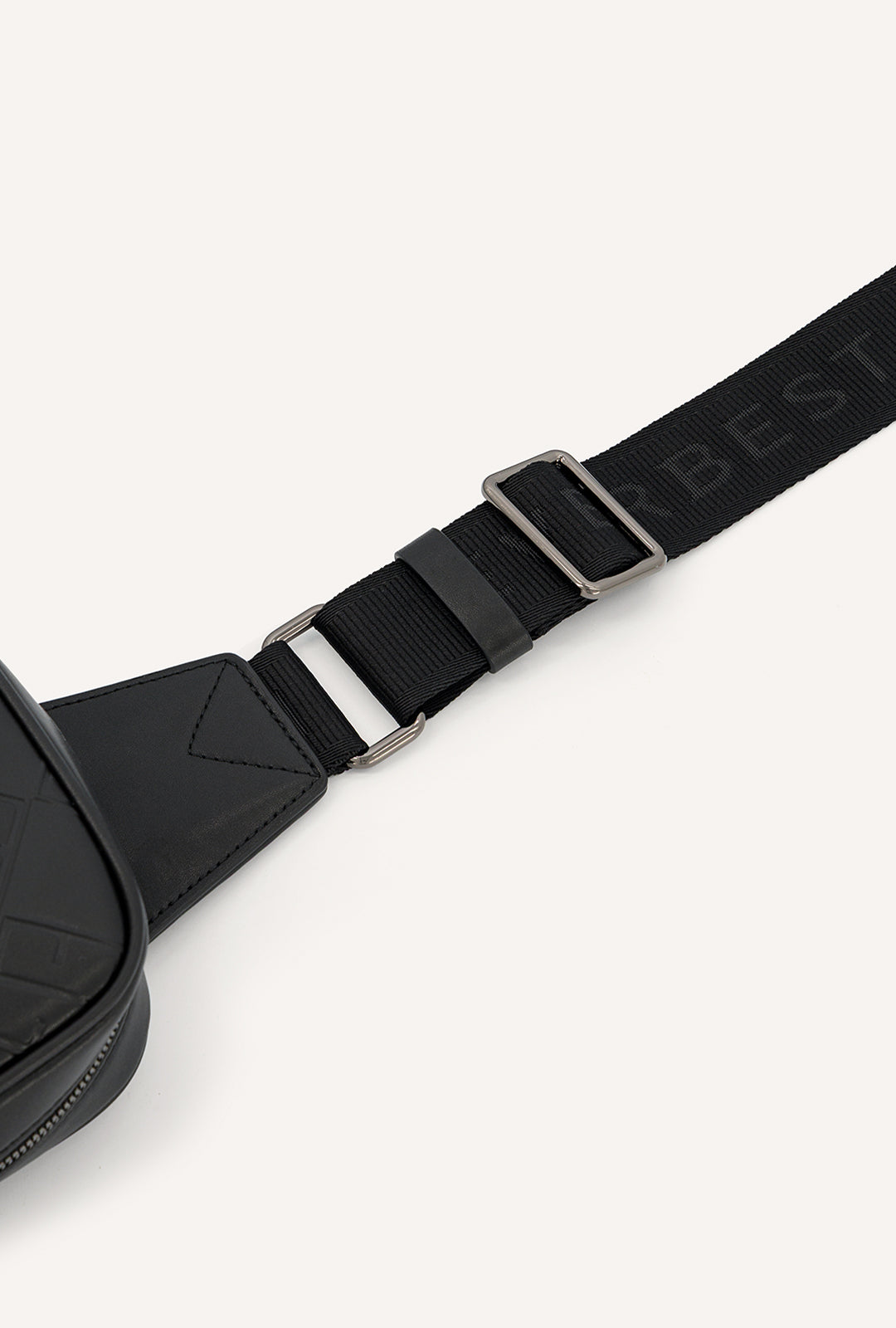 noir-black-0