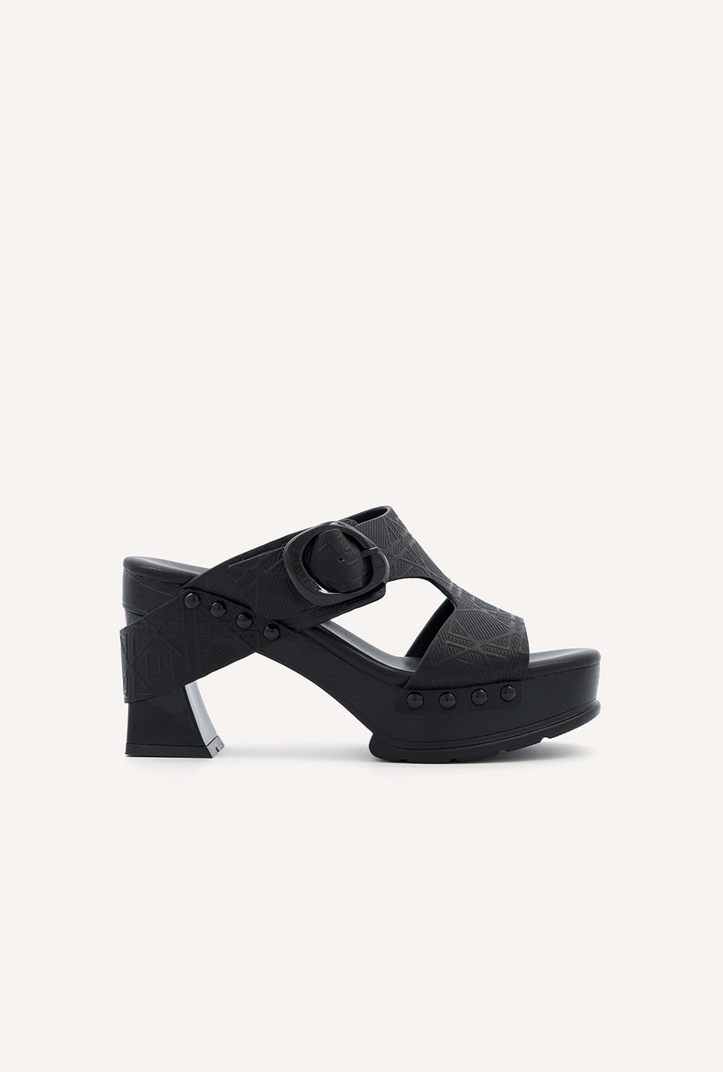 noir-black-0