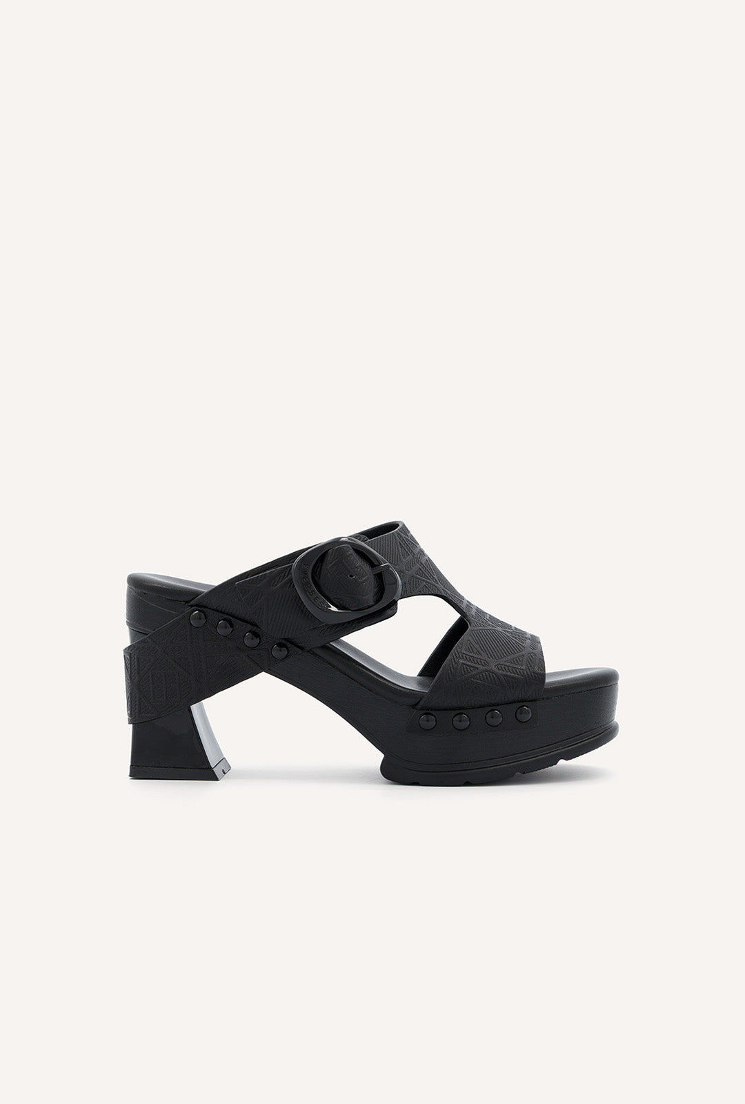 noir-black-0