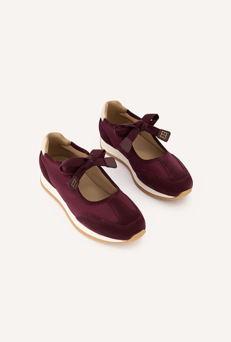 garnet-red-0