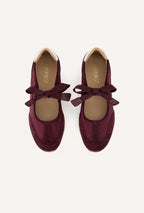 garnet-red-0