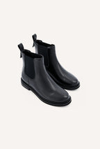 noir-black-0