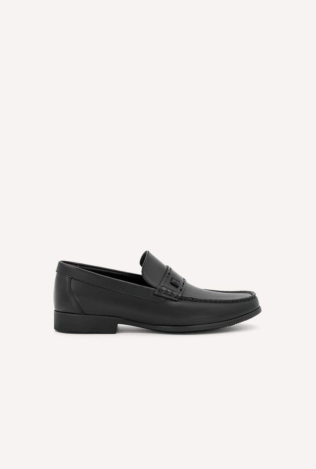 noir-black-0