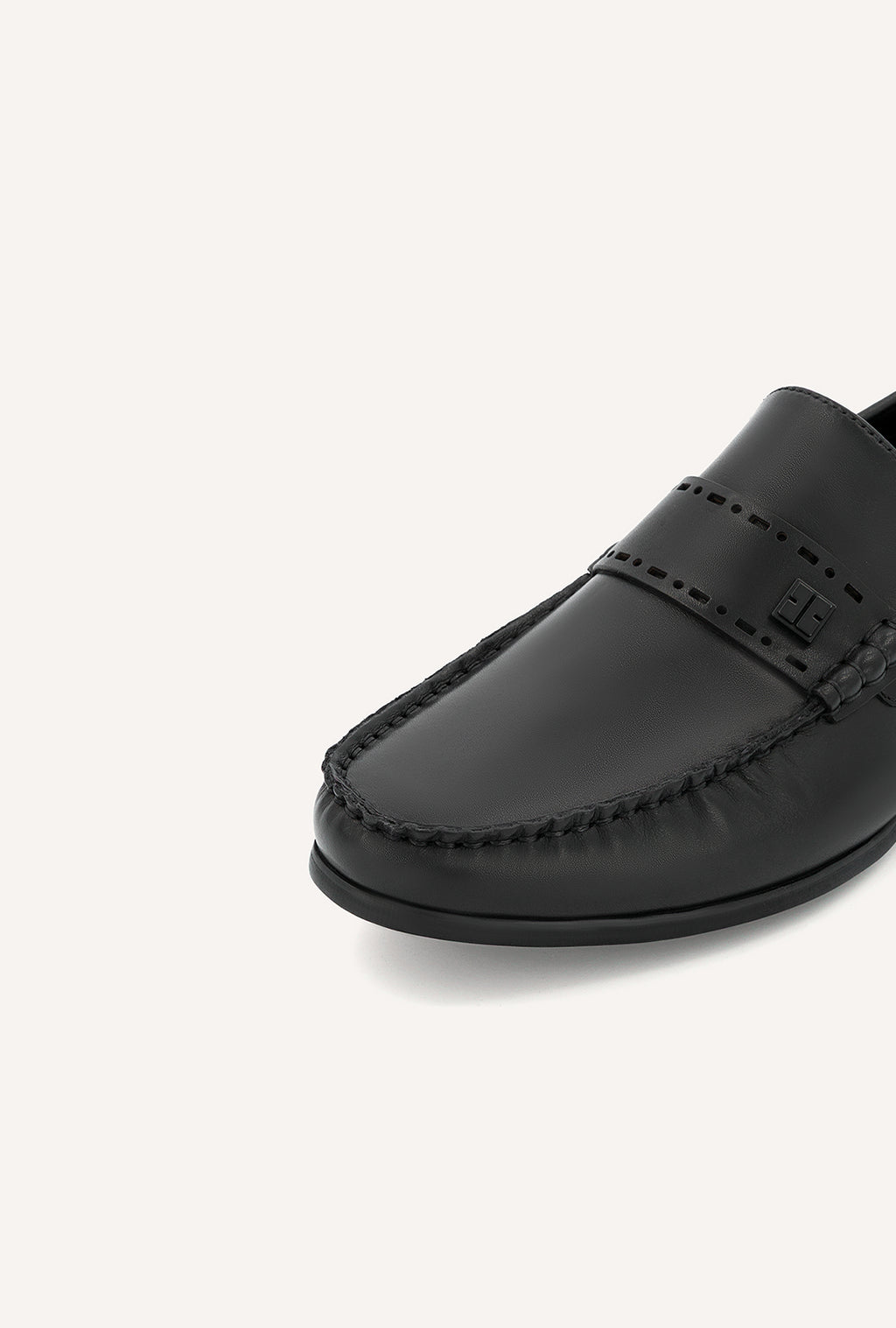 noir-black-0