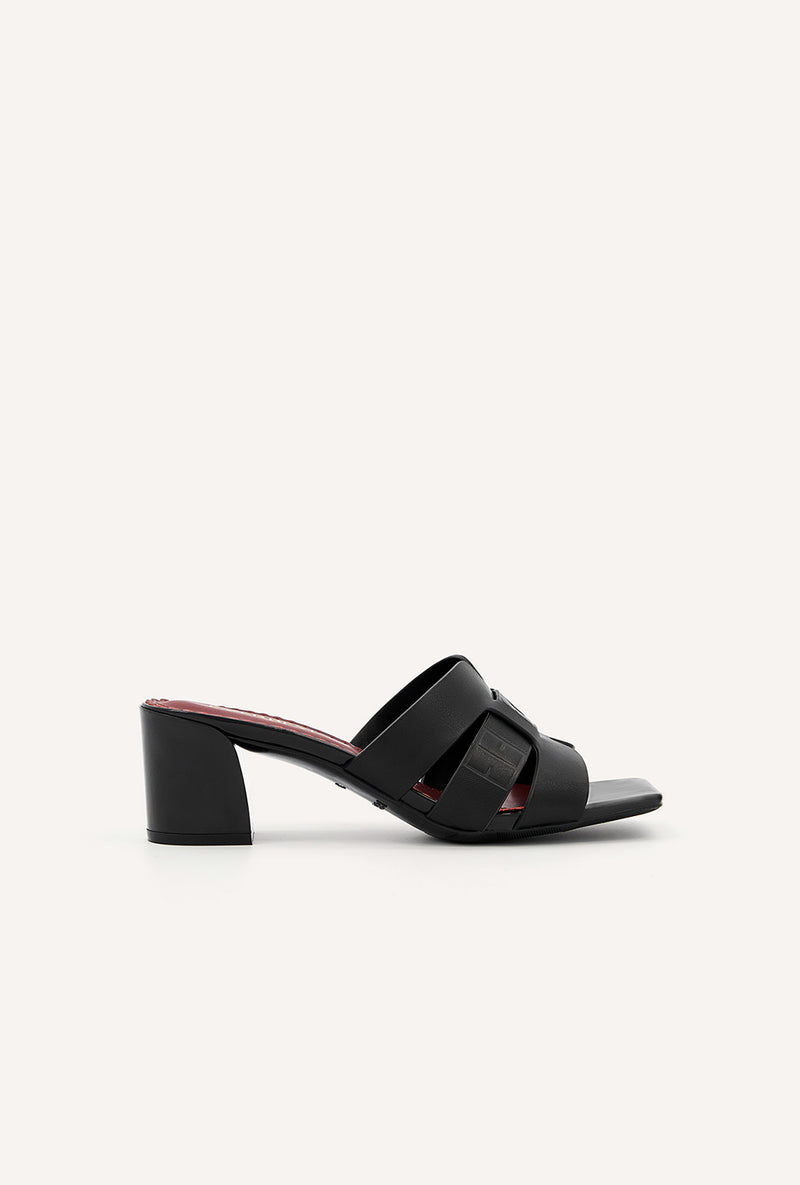 noir-black-2