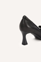 black-0