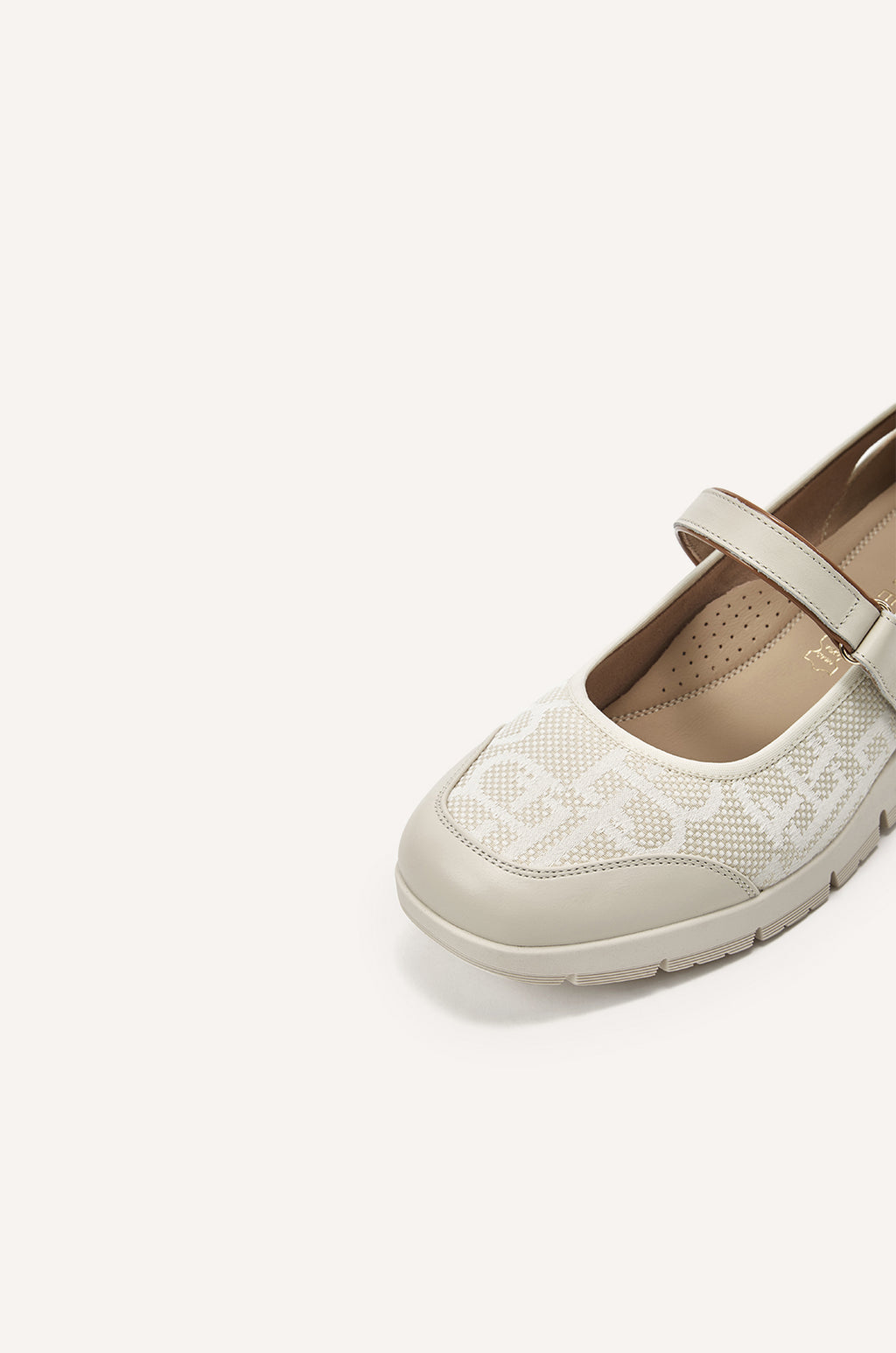 beige-0