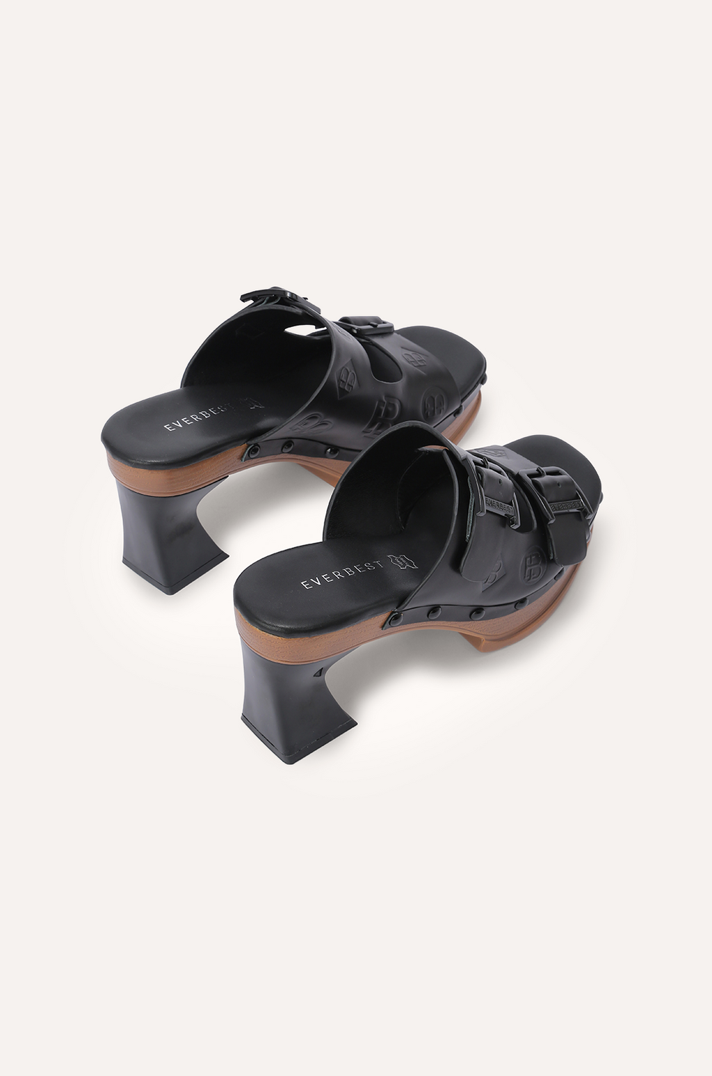 Niamh Sandal