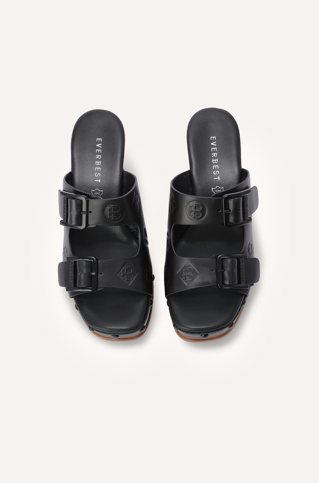 Niamh Sandal