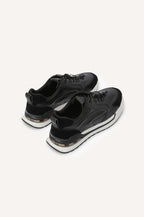 black-0