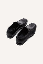 black-0