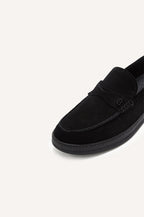 black-0