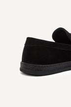 black-0
